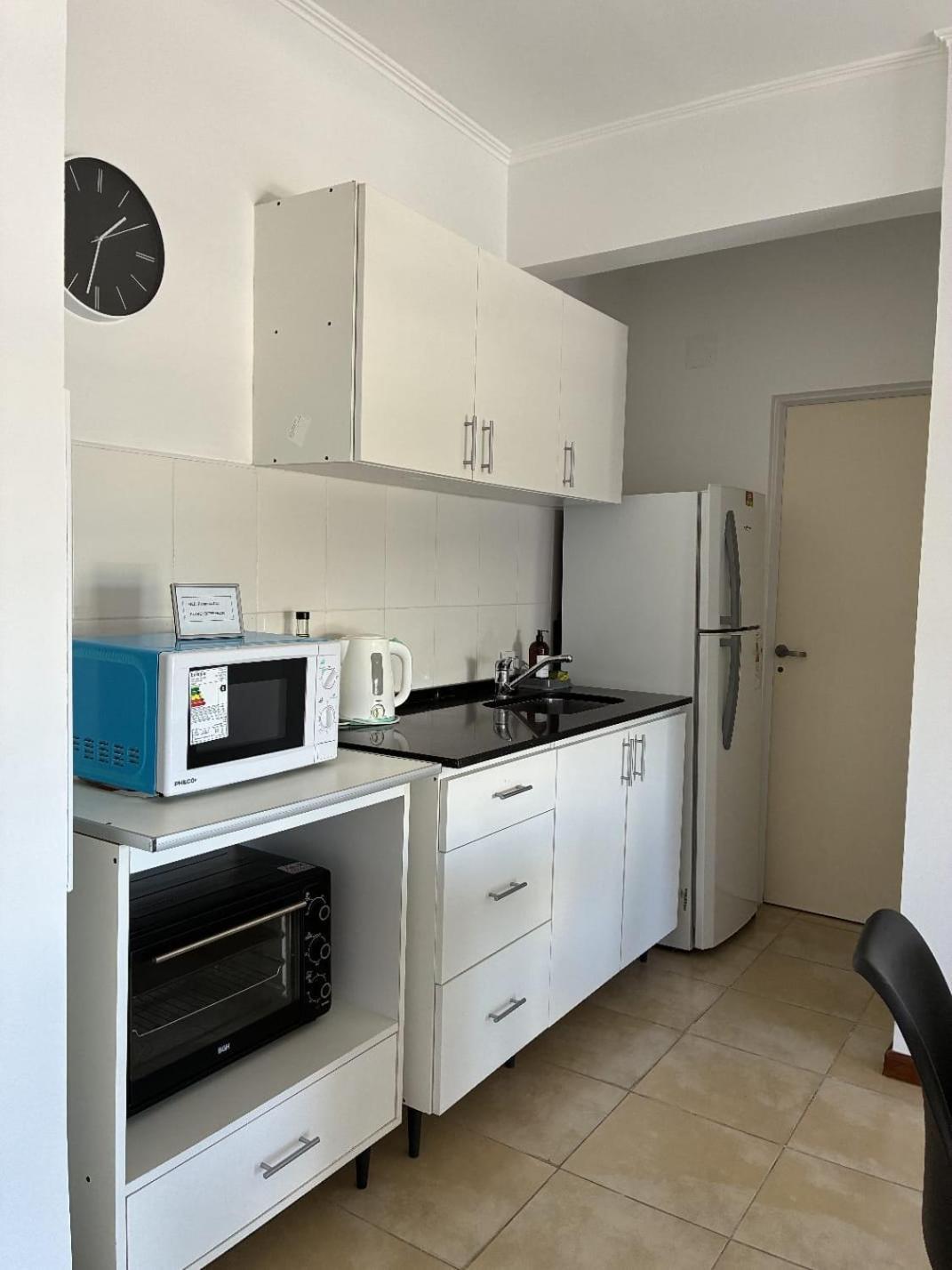 Espacio Lavalle-temporario Ctes Apartment